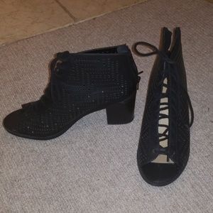 Open toe, lace up, cut out heels